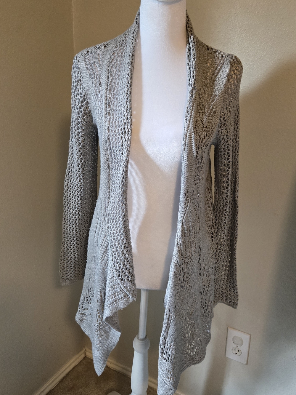 Liz Claiborne Light Gray Open-Front Knit Cardigan